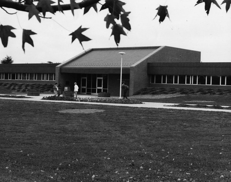 Science and Technology Building 1984