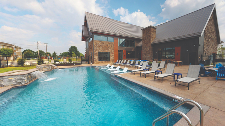 Swimming pool at Campus Heights