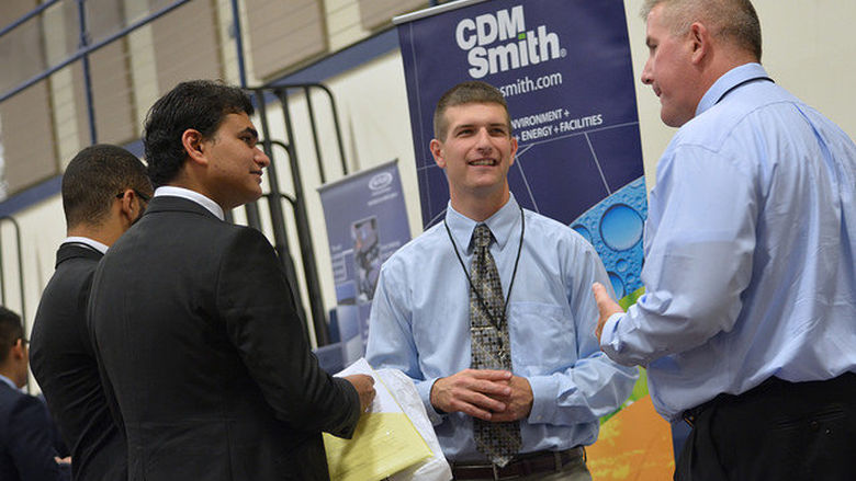 Students at SSET Career Fair