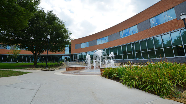 Student Enrichment Center and fountain on Penn State Harrisburg's campus