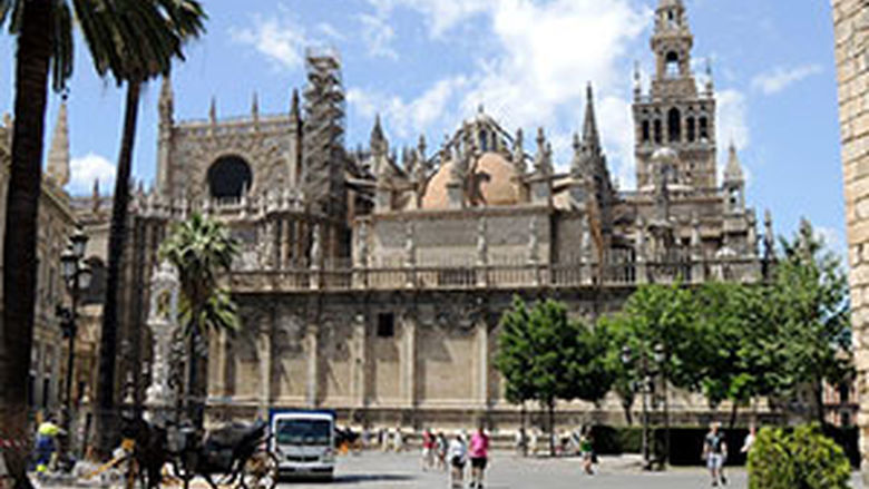 seville-cathedral-giralda-300px.jpg