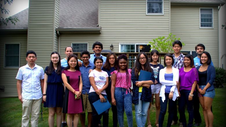 american-culture-etiquette visiting home