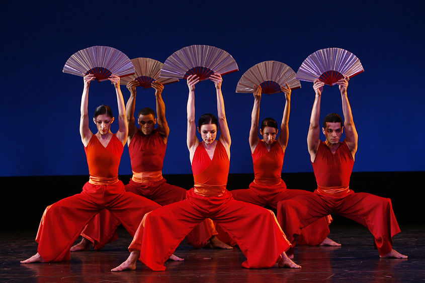 Nai-Ni Chen Dance Company