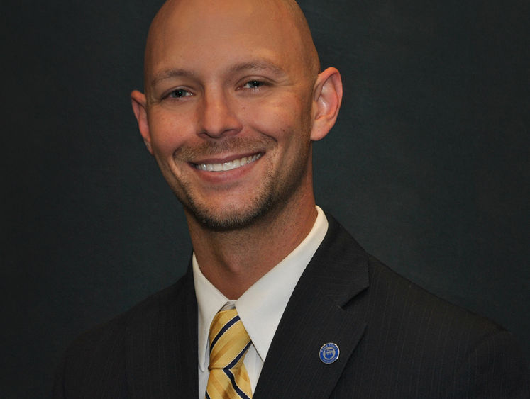 Noah J. Roufos-Abbey