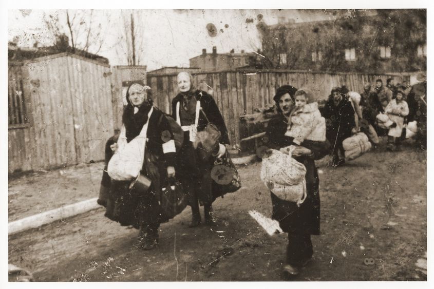 old photo of Jewish women during Holocaust